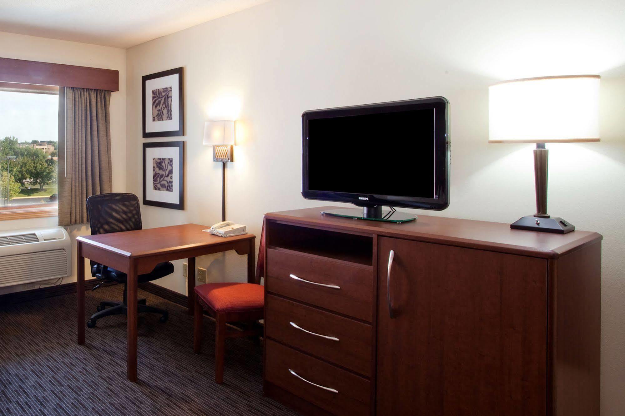 Americinn By Wyndham Chanhassen Εξωτερικό φωτογραφία